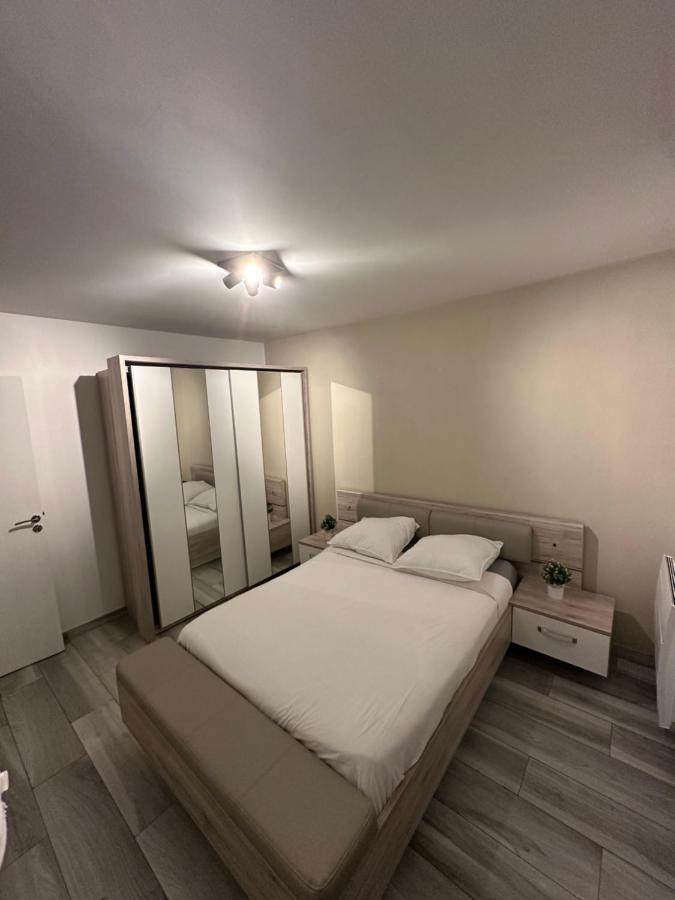 Appartement Proche Paris Et Disney Land. Rosny-sous-Bois Dış mekan fotoğraf